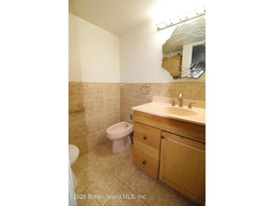 GORGEOUS BIG 3 BEDROOM 2 BATHROOM END UNIT CONDO. IT'S AN - photo 12