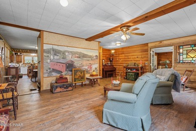 **MOTIVATED SELLERS** Welcome to this cozy 3-bedroom, 1-bathroom