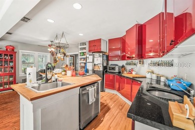 Charming 1940s ranch full of character, featuring spacious front - photo 14