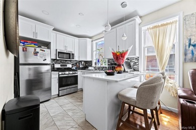 Brick fully detached 4-family with close to 4000 square feet - photo 16
