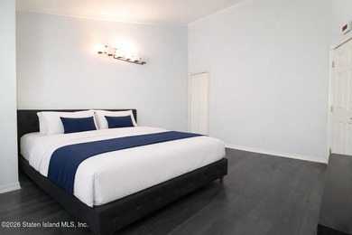 GORGEOUS BIG 3 BEDROOM 2 BATHROOM END UNIT CONDO. IT'S AN - photo 16