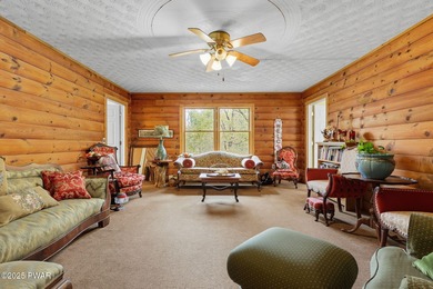 **MOTIVATED SELLERS** Welcome to this cozy 3-bedroom, 1-bathroom