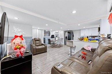 Brick fully detached 4-family with close to 4000 square feet - photo 23