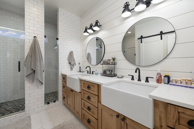 This home has the most stunning view that you can image. On a - photo 36