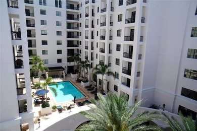 Luxury, light & bright fully updated 2-bedroom, 2-bathrooms - photo 36