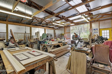 **MOTIVATED SELLERS** Welcome to this cozy 3-bedroom, 1-bathroom