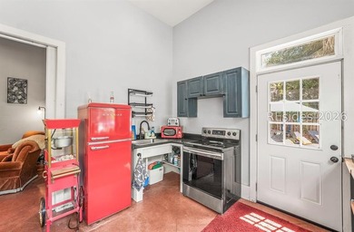 Charming 1940s ranch full of character, featuring spacious front - photo 40