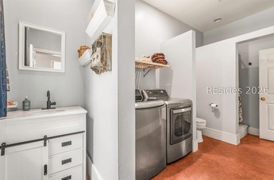 Charming 1940s ranch full of character, featuring spacious front - photo 45