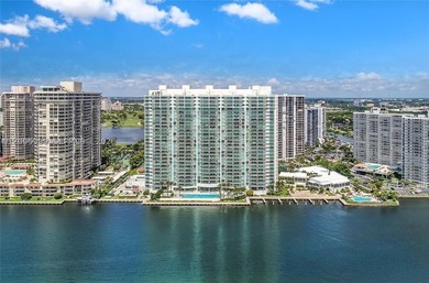 Step into this huge, waterfront, flow-through unit with - photo 4