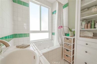 Coastal Living at Its Best! Experience the charm of beachside - photo 18