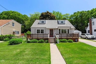 Welcome To 12 Leslie Lane In Massapequa, Located In The - photo 1