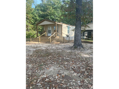 Extremely clean 2017 Oak Manor MH, approx. 15.5x64 with all - photo 3