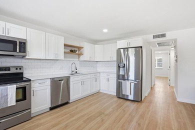 Welcome to this beautifully fully renovated 2-bedroom - photo 3