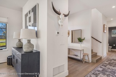 Modern Contemporary Living in River Valley Ranch, Carbondale, CO - photo 26