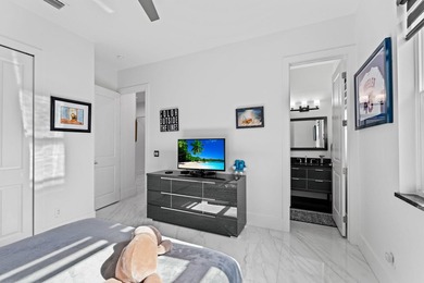 Custom Estate lakefront home in PGA Village. Experience refined - photo 33
