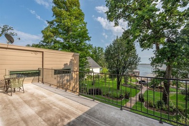 Welcome to your waterfront retreat on Cedar Creek Lake in the - photo 34