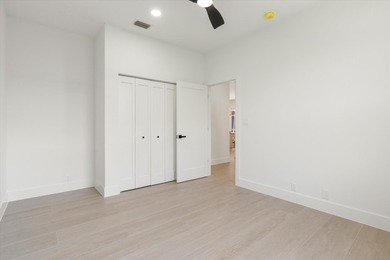Welcome to a Masterpiece of luxury living. This Newly Renovated - photo 37