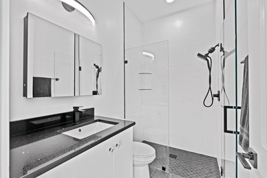 Custom Estate lakefront home in PGA Village. Experience refined - photo 39