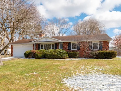 Morrow Lake Home For Sale in Galesburg Michigan