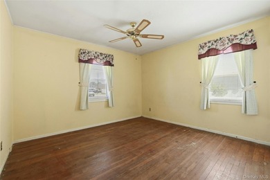 Welcome To This Spacious 4-Bedroom, 2-Bath Home In Merrick - photo 12