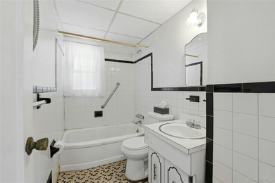 Welcome To This Spacious 4-Bedroom, 2-Bath Home In Merrick - photo 13