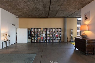 The iconic Temple Lofts complex delivers the original - photo 13