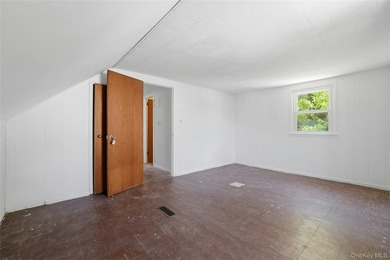 Welcome To This Spacious 4-Bedroom, 2-Bath Home In Merrick - photo 17