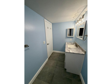Welcome to this beautifully renovated, move-in ready 2-bedroom - photo 24