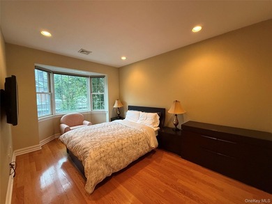 Welcome to 40 Portico Place, a beautifully maintained and - photo 9