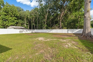 Filled with natural light and designed for comfortable living - photo 33