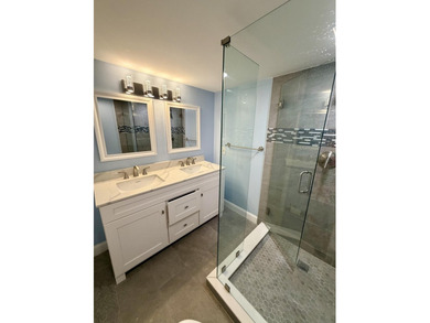 Welcome to this beautifully renovated, move-in ready 2-bedroom - photo 33