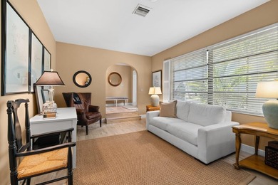 Priced to Sell! This is your Opportunity in Jacaranda Country - photo 7