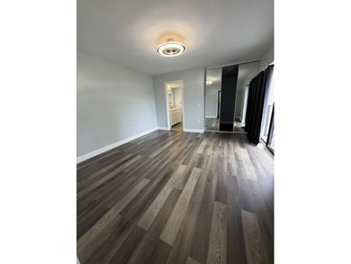 Welcome to this beautifully renovated, move-in ready 2-bedroom - photo 39