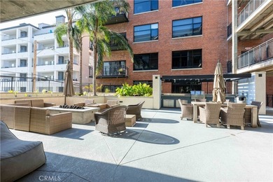 The iconic Temple Lofts complex delivers the original - photo 40