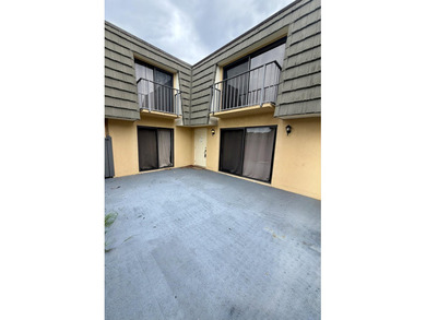 Welcome to this beautifully renovated, move-in ready 2-bedroom - photo 41