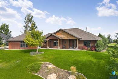 Luxury Living on Red Rocks Golf Course Modern elegance meets - photo 2
