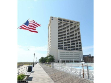EXCEPTIONAL SOUTHSIDE PENTHOUSE OPPORTUNITY Experience elevated - photo 1