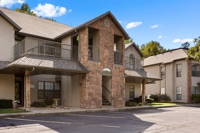 Lake Taneycomo Condo For Sale in Branson Missouri