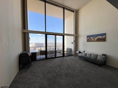 EXCEPTIONAL SOUTHSIDE PENTHOUSE OPPORTUNITY Experience elevated - photo 4
