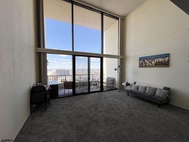 EXCEPTIONAL SOUTHSIDE PENTHOUSE OPPORTUNITY Experience elevated - photo 4