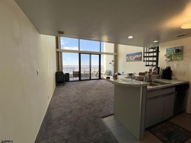EXCEPTIONAL SOUTHSIDE PENTHOUSE OPPORTUNITY Experience elevated - photo 7