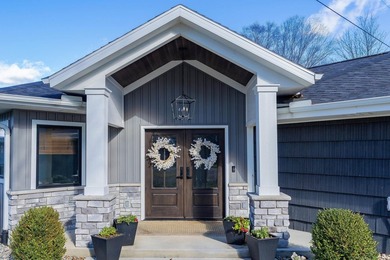 Simonton Lake Home For Sale in Elkhart Indiana