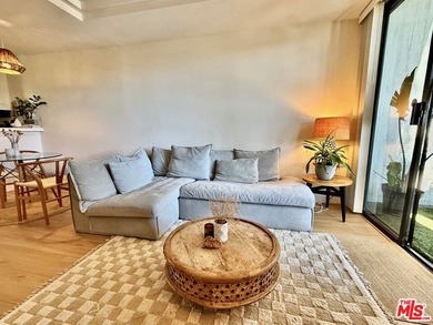 Experience the best of coastal living in Venice Beach. This - photo 2