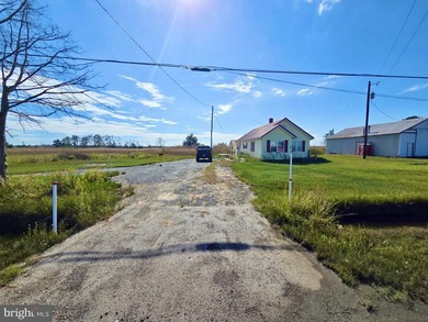 Affordable 3-bedroom, 1-bath home situated on 13+ acres across - photo 33