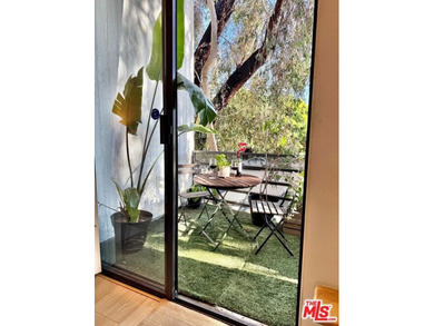 Experience the best of coastal living in Venice Beach. This - photo 6