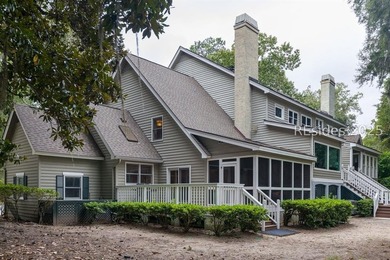 Beautifully Remodeled Plantation Townhome in Haig Point! This