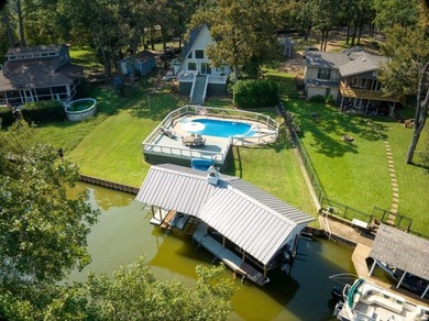 Cedar Creek Lake Home For Sale in Malakoff Texas