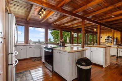 Lake Sam Rayburn Living at Its Best! This beautifully updated - photo 10