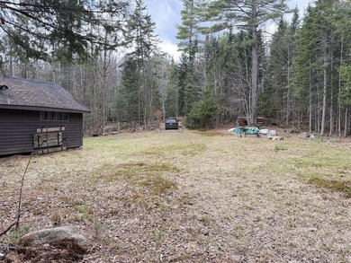 Seller has cleaned out ALL the contents! The 2004 cottage is a - photo 4