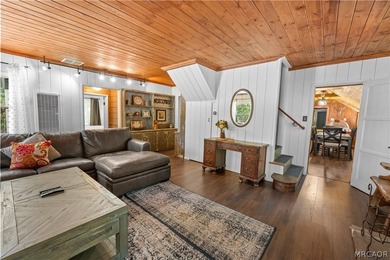 Experience the charm of a nearly century-old Big Bear cabin-full - photo 13